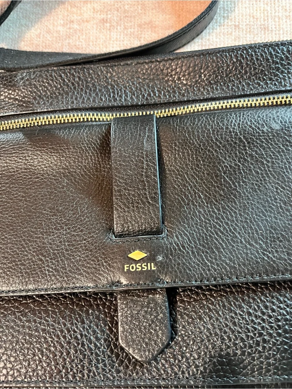 Fossil Black Pebbled Leather Crossbody Bag with Gold Hardware